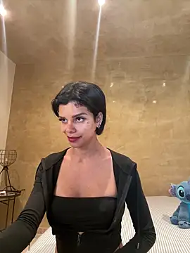 Rosariolovex online show from 02/05/25, 10:41