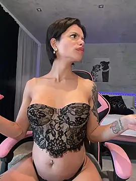 Rosariolovex online show from 03/18/25, 09:52