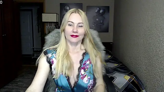 Snapshot of _Mire11a69 chatting on 01/21/25, 08:11  Mire11a69 online show from 01/21/25, 08:11