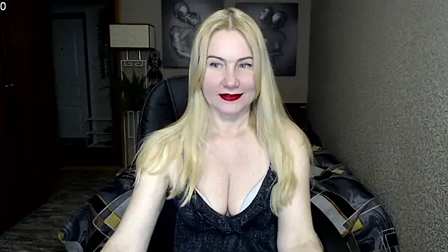 Snapshot of _Mire11a69 chatting on 02/18/25, 05:10  Mire11a69 online show from 02/18/25, 05:10