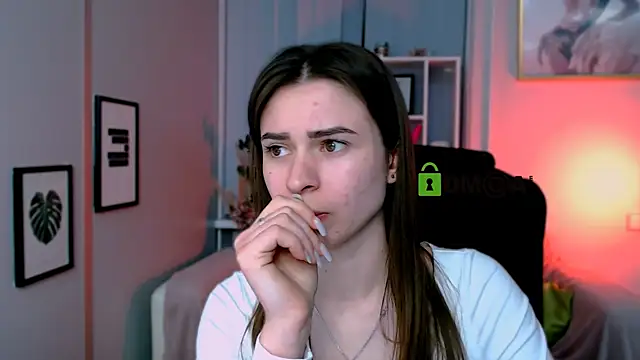 flora ri online show from 01/31/25, 08:54