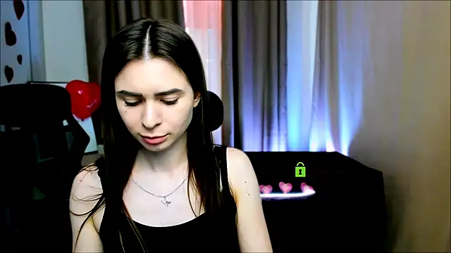 flora ri online show from 02/18/25, 01:44