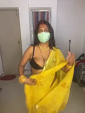 Snapshot of YourSuperTanya chatting on 06/28/26, 04:02 YourSuperTanya online show from 06/28/26, 04:02