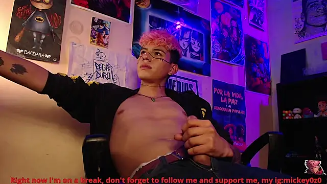 Mickey Magic online show from 11/18/25, 02:43