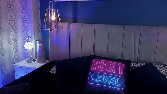 JeanneSabatier online show from 09/17/25, 07:59