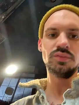 AssHunter4k online show from 02/24/25, 07:11