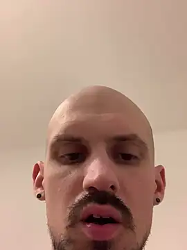 AssHunter4k online show from 02/26/25, 06:04