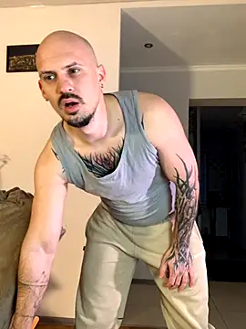 AssHunter4k online show from 11/14/25, 05:50