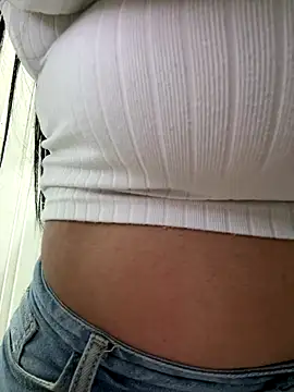 Miia Jazmin online show from 10/18/25, 02:07