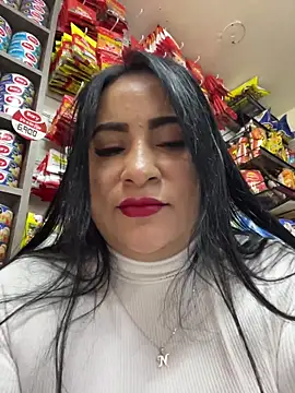 Miia Jazmin online show from 04/08/26, 12:27