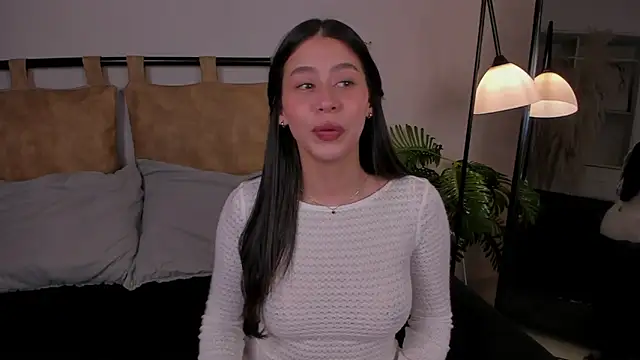 hannah brady online show from 09/18/25, 10:45