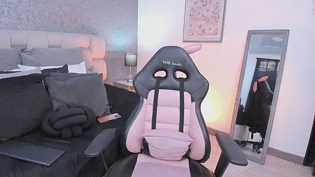 ah mara  online show from 11/10/25, 11:42