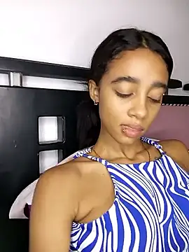 Zoe Sweett18 online show from 03/05/26, 02:29