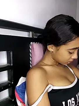 Zoe Sweett18 online show from 03/06/26, 12:56