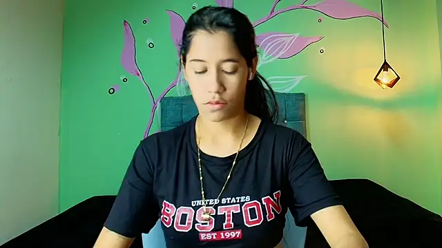 Connie Bell online show from 11/30/25, 02:10