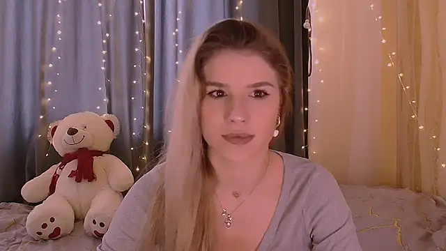 Snapshot of Melissa_smith_ chatting on 02/18/26, 12:45 Melissa smith online show from 02/18/26, 12:45