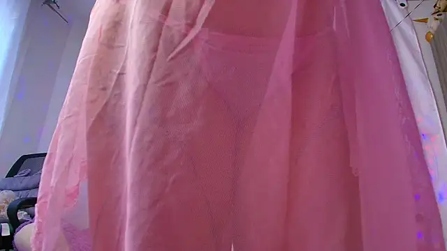 MiaFlamesxxx online show from 09/27/25, 07:30