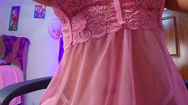 MiaFlamesxxx online show from 10/16/25, 12:00