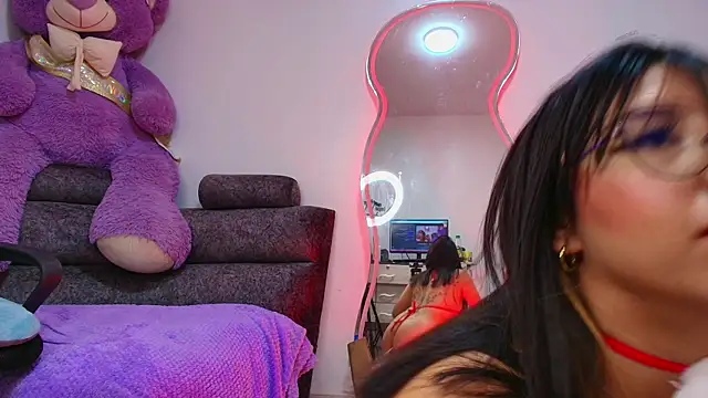 MiaFlamesxxx online show from 12/14/25, 01:44