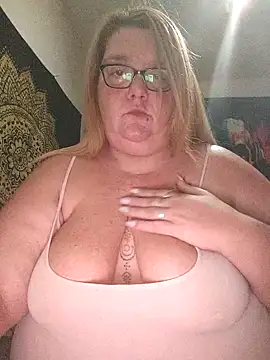 diosacurvy1984 online show from 11/20/25, 11:15