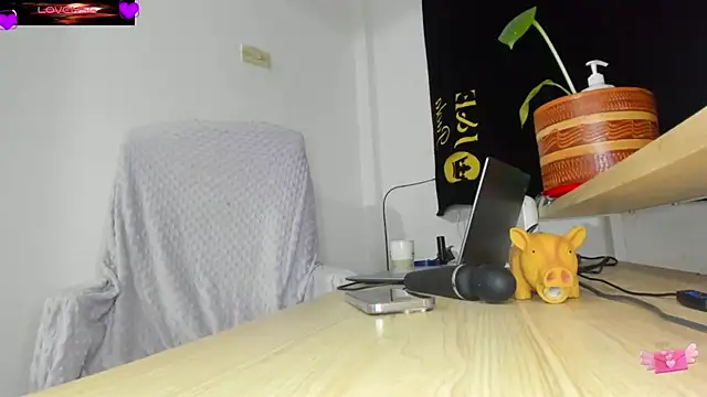 VioletParkker online show from 03/06/26, 02:08