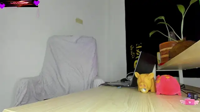 VioletParkker online show from 04/20/26, 02:03