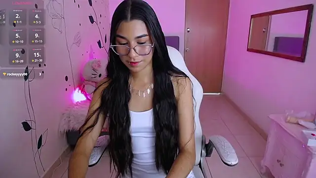 Snapshot of Dana_Paula chatting on 02/07/25, 11:45 Dana Paula online show from 02/07/25, 11:45