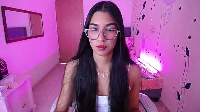 Snapshot of Dana_Paula chatting on 02/21/25, 11:55 Dana Paula online show from 02/21/25, 11:55