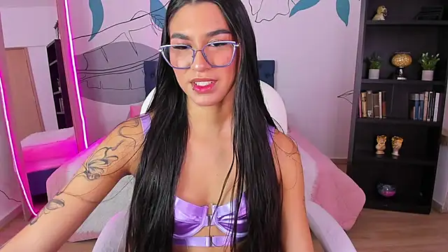 Snapshot of Dana_Paula chatting on 09/25/25, 11:47 Dana Paula online show from 09/25/25, 11:47