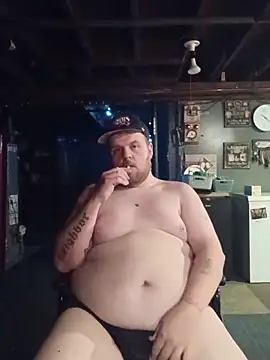 Snapshot of bigsmoothchub chatting on 06/22/26, 02:24 bigsmoothchub online show from 06/22/26, 02:24