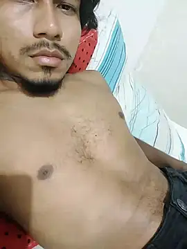 Snapshot of ohmorenu chatting on 01/17/25, 10:34 ohmorenu online show from 01/17/25, 10:34