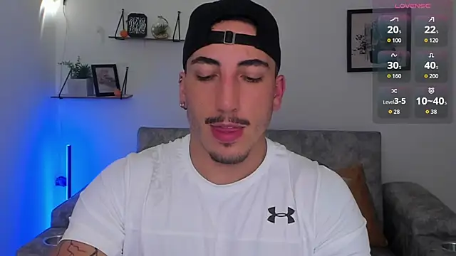 dylanspencer28 online show from 10/25/25, 03:03