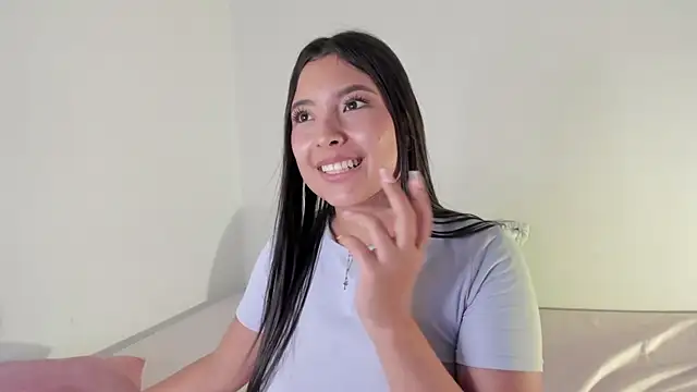 Sol angel  online show from 03/06/25, 05:00