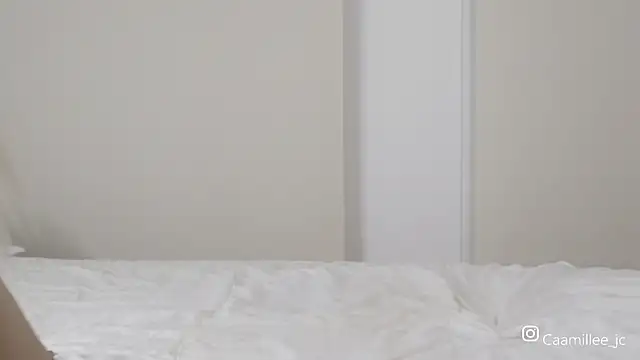 caamillee  online show from 09/13/25, 04:45