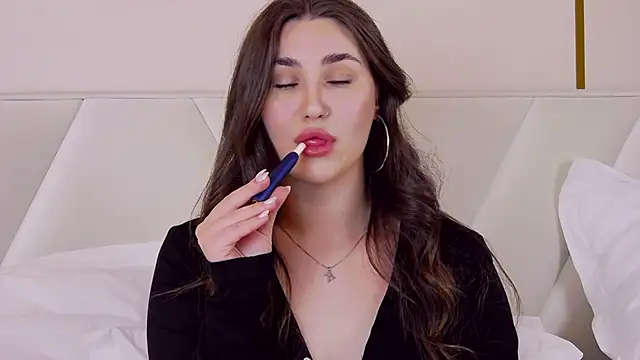 KiraBarlows online show from 02/22/25, 09:48