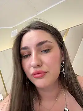 KiraBarlows online show from 10/27/25, 07:56