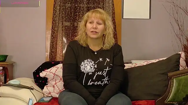 Badgirlpr2 online show from 02/01/26, 05:39