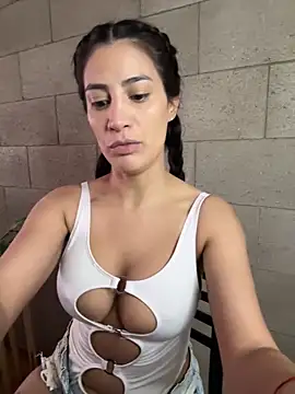 Snapshot of Putitatease chatting on 09/11/25, 02:17 Putitatease online show from 09/11/25, 02:17