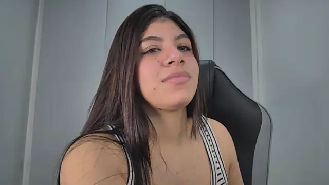 AmandaBrooks 18 online show from 04/17/26, 01:30