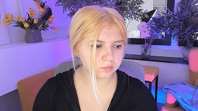 DiaAngell online show from 11/14/25, 07:56