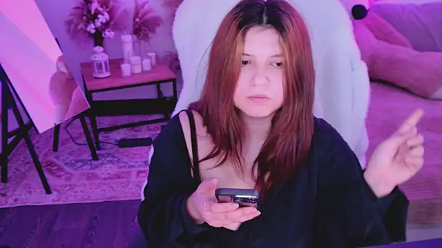 DiaAngell online show from 04/19/26, 10:56