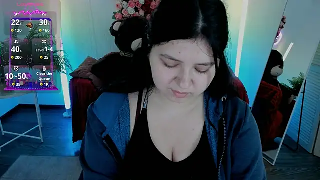 Snapshot of DiaAngell chatting on 06/13/26, 01:36 DiaAngell online show from 06/13/26, 01:36