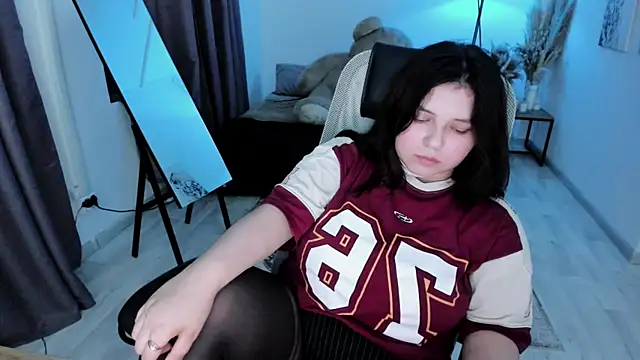 DiaAngell online show from 07/28/26, 08:45