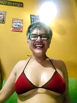 ilonna2025 online show from 03/10/25, 12:18