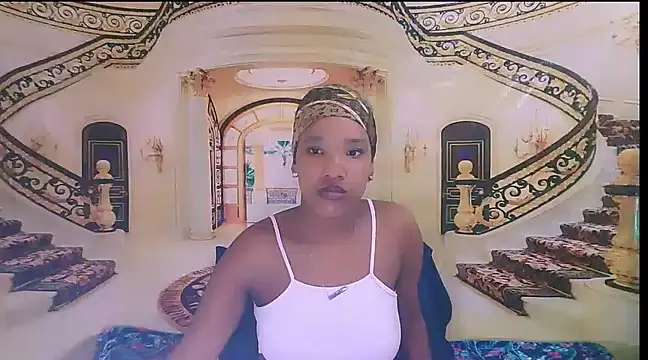 EroticSexyPrada online show from 02/01/25, 06:51