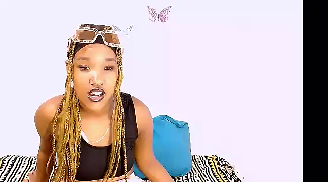 EroticSexyPrada online show from 03/10/25, 08:48