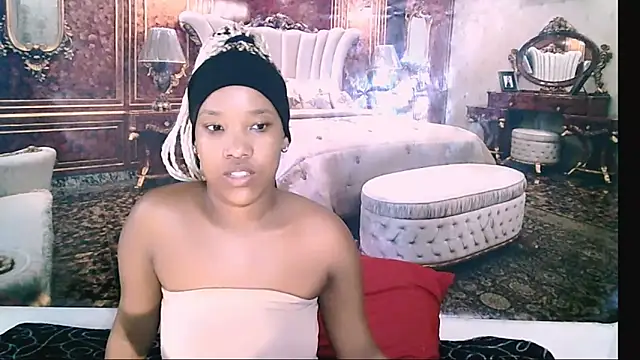 EroticSexyPrada online show from 02/01/26, 12:37