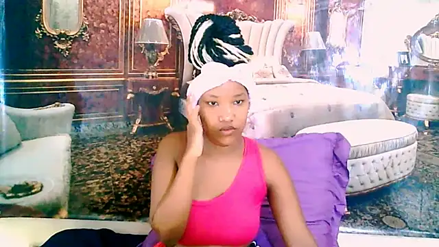 EroticSexyPrada online show from 02/04/26, 06:52