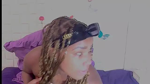 EroticSexyPrada online show from 02/09/26, 05:50