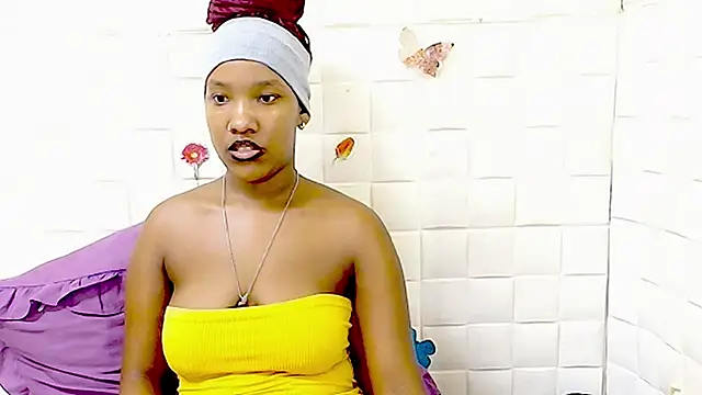 EroticSexyPrada online show from 03/20/26, 06:02